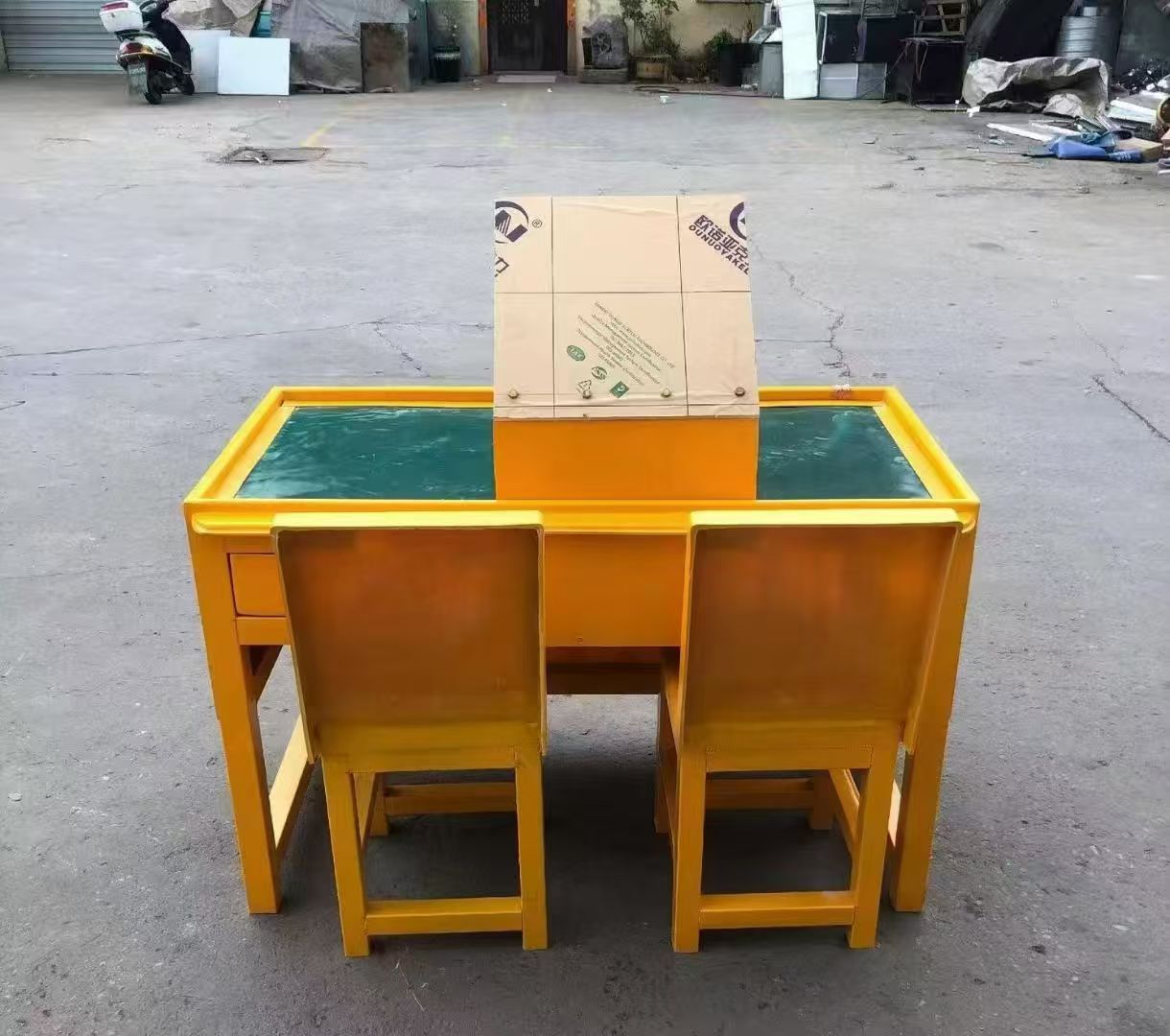 长子防静电导通桌井下煤矿火工品发放桌：危险品流转的安全守护者